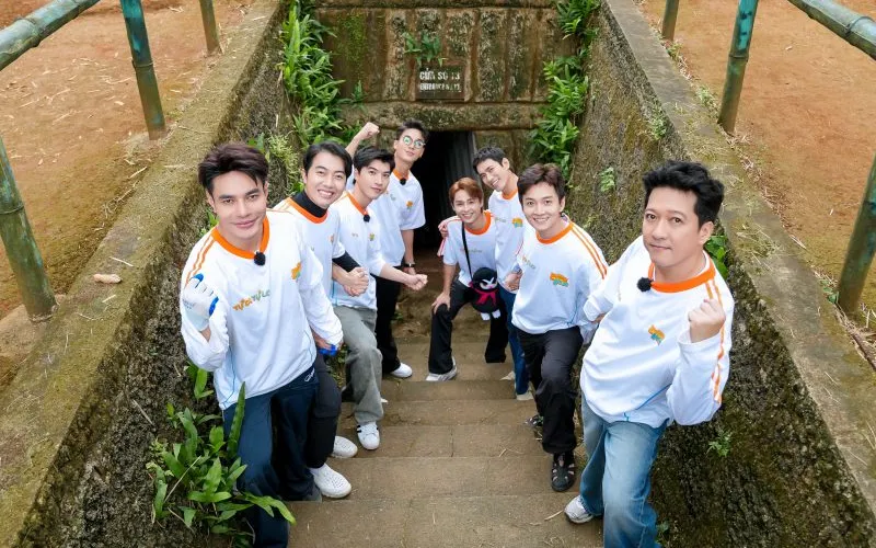 2 Ngày 1 Đêm tại ngôi làng dưới lòng đất