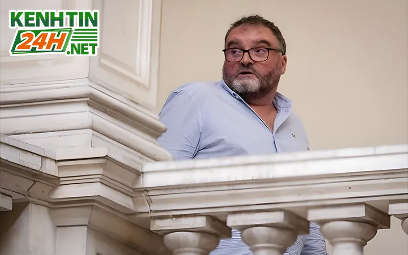 Bác sĩ Frederic Pechier đầu độc bệnh nhân