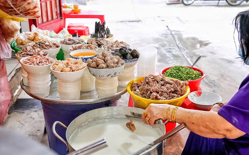 Không Gian Giản Dị