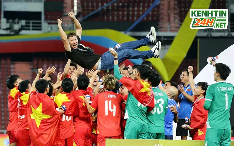 Kỷ lục bóng đá Việt Nam