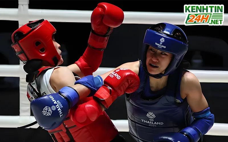 Hoàng Khánh Mai thi đấu