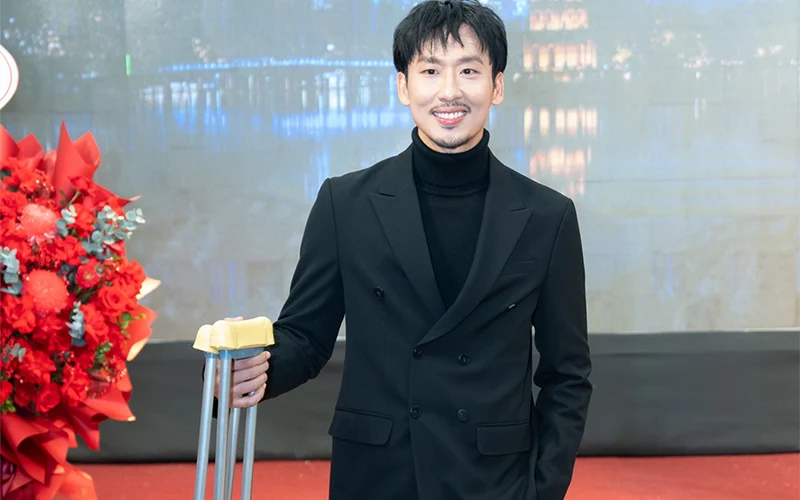 tuấn trần cánh diều vàng