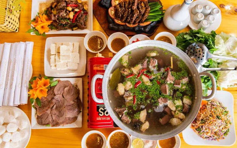 Vấn đề về lượng thực phẩm nhà hàng Đồng Văn