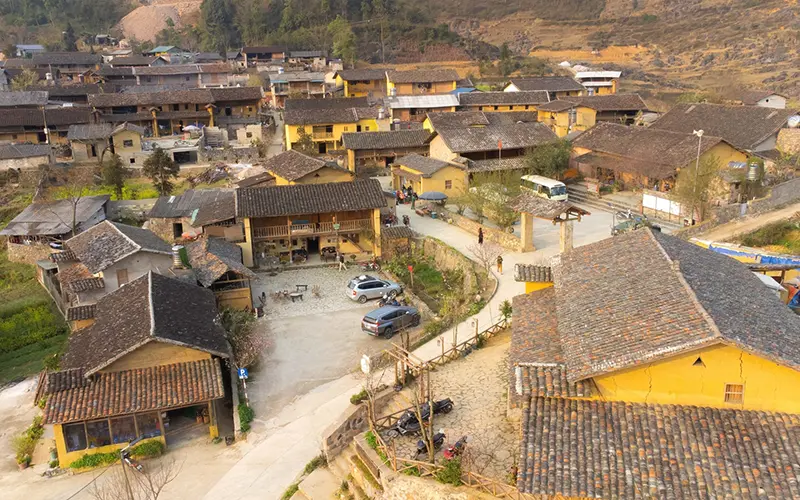 Khách du lịch Lô Lô Chải gặp khó khăn về chỗ ở
