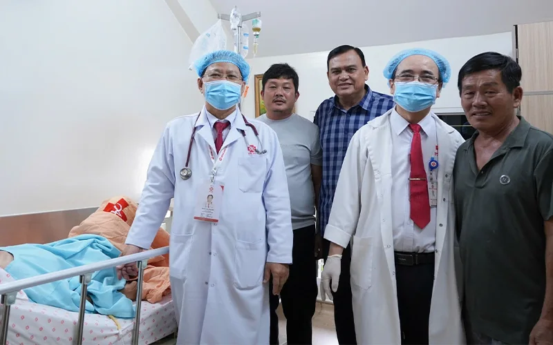 Niềm vui sau ca phẫu thuật