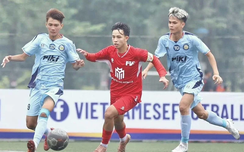 Thông Tin Về Thái Bá Bảo Hoàng Gian Lận Tuổi