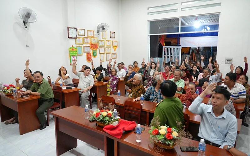 Đánh Giá Từ Cử Tri