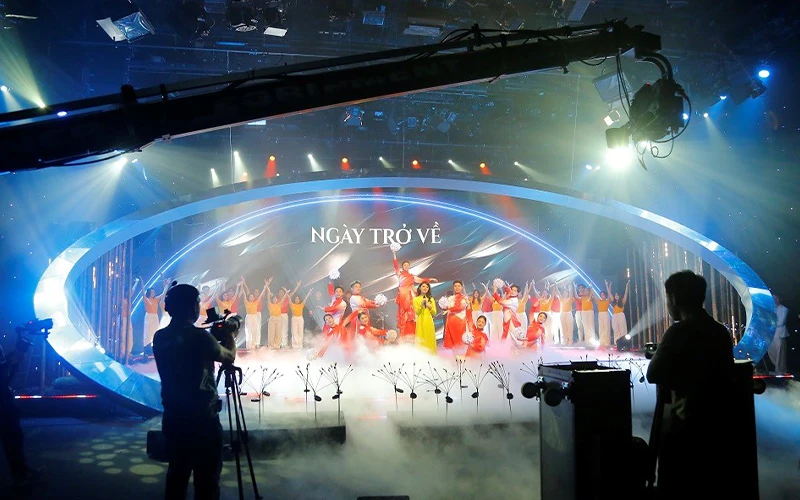 Sự Kiện Truyền Hình Đặc Biệt