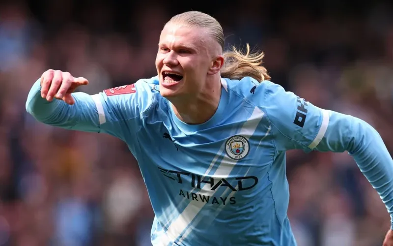 Bùng nổ trong hiệp hai