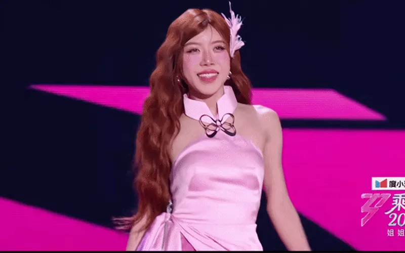 Khán Giả Việt Tương Tác Trực Tiếp